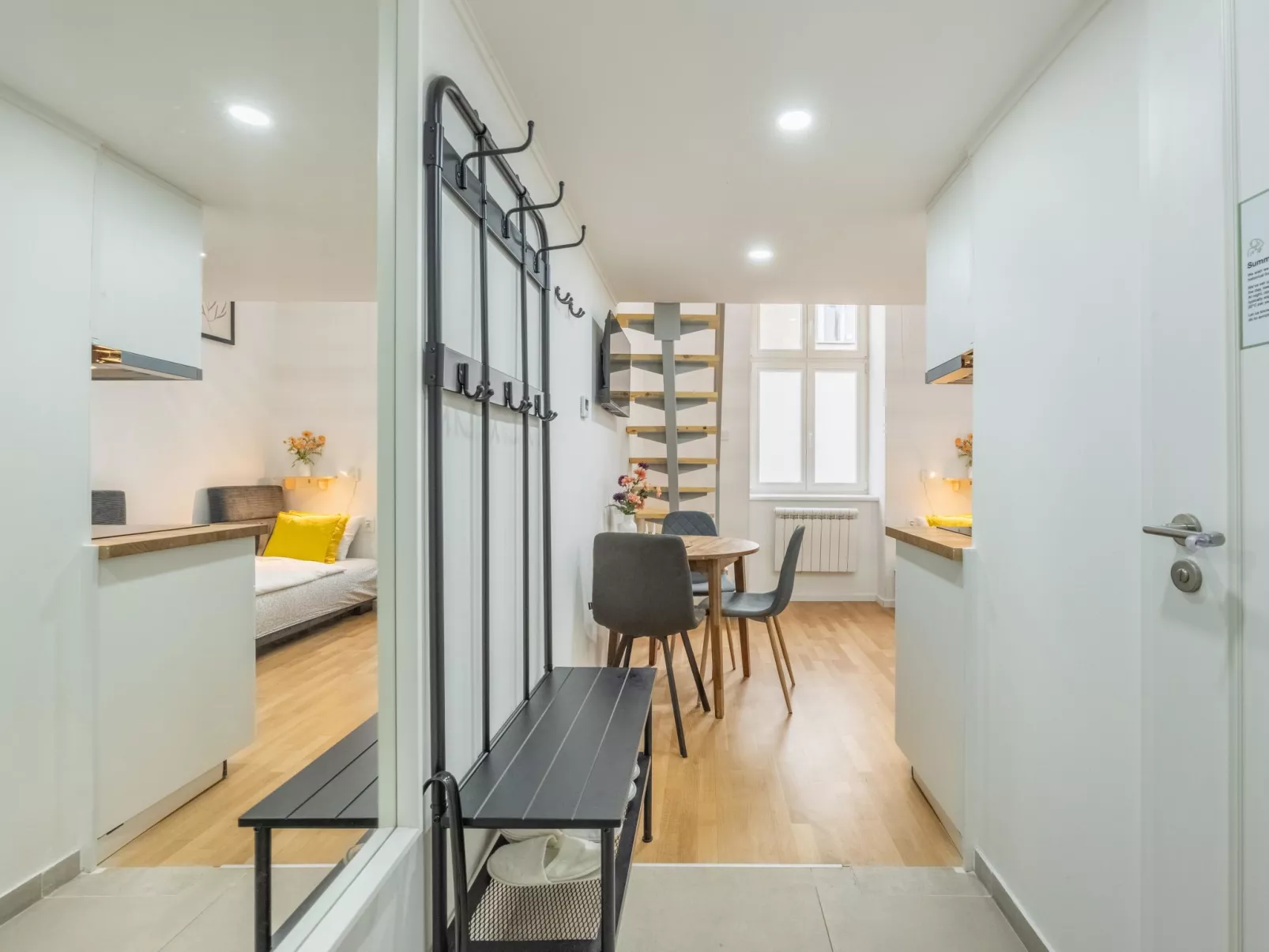 Čelakovsky - Drinnen