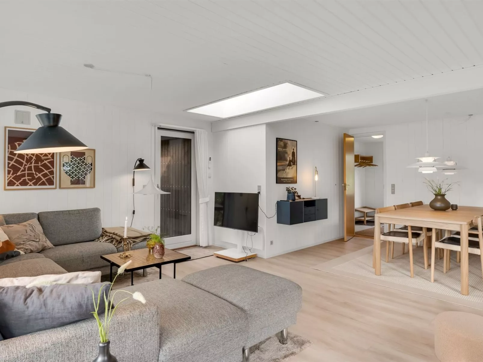 "Leonor" - 1.8km from the sea - Inside