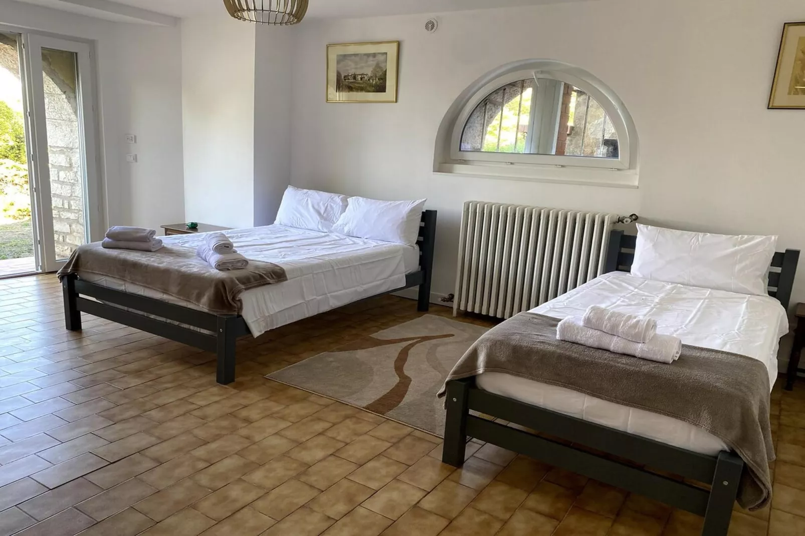 Grande Maison et piscine privée - Schlafzimmer
