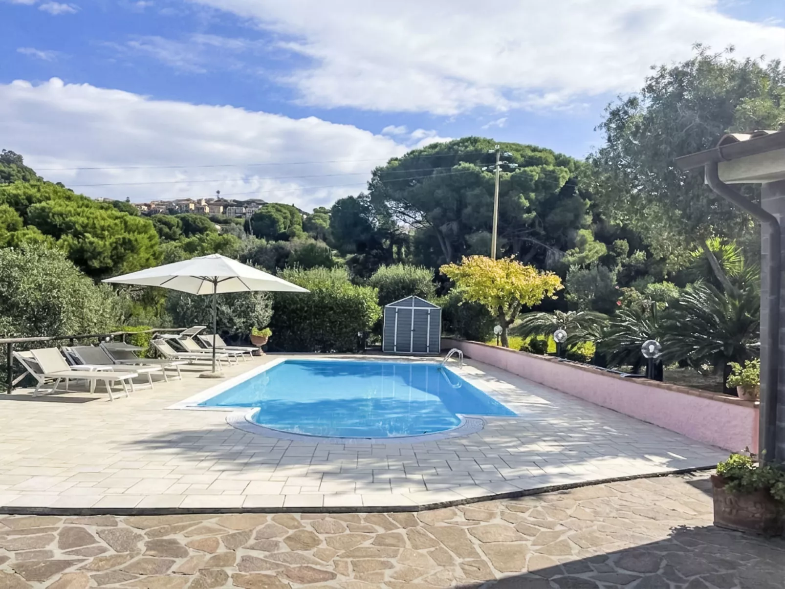 Villa Cecilia - Outside