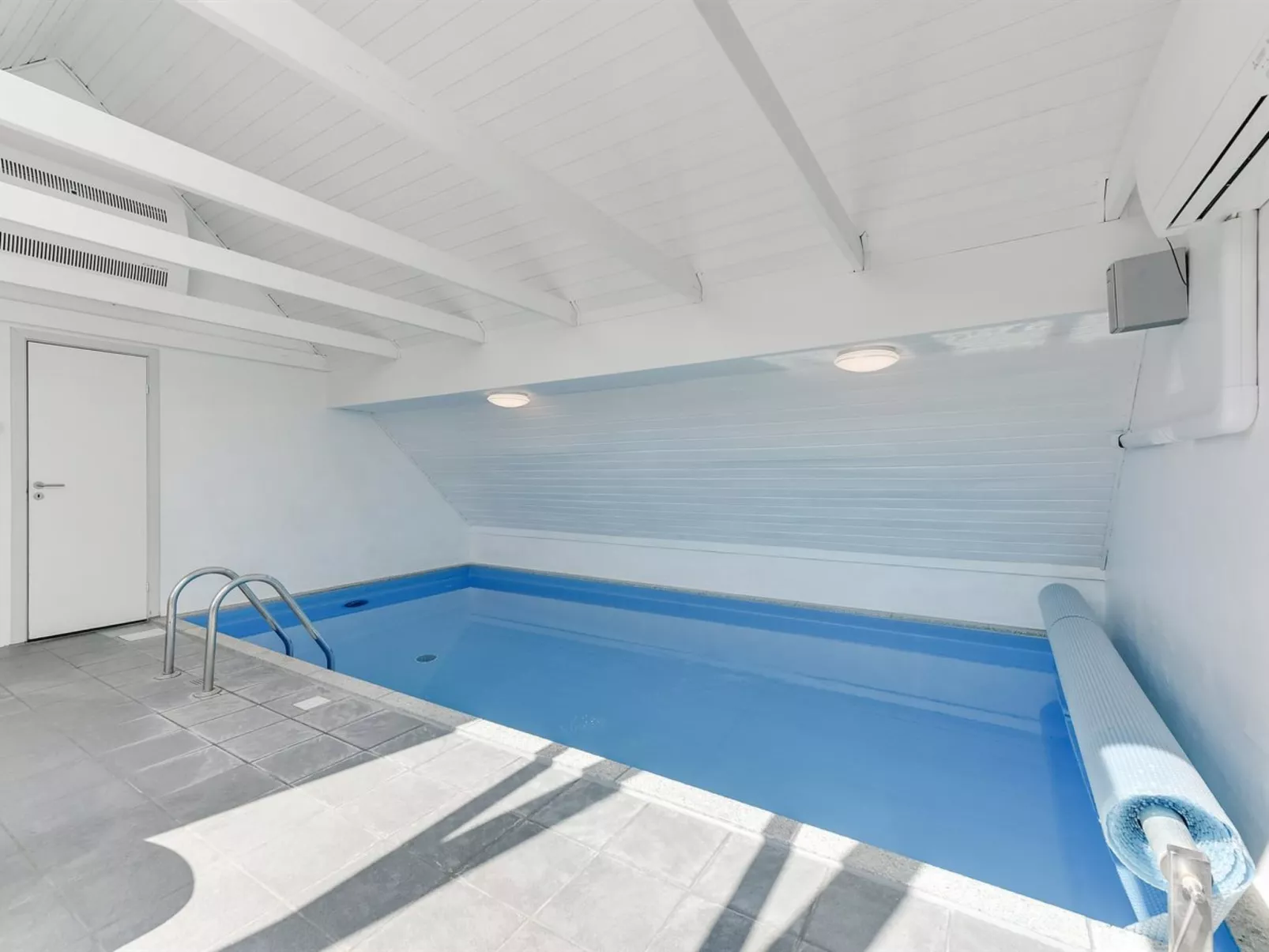 "Laetitita" -  from the sea - Outside