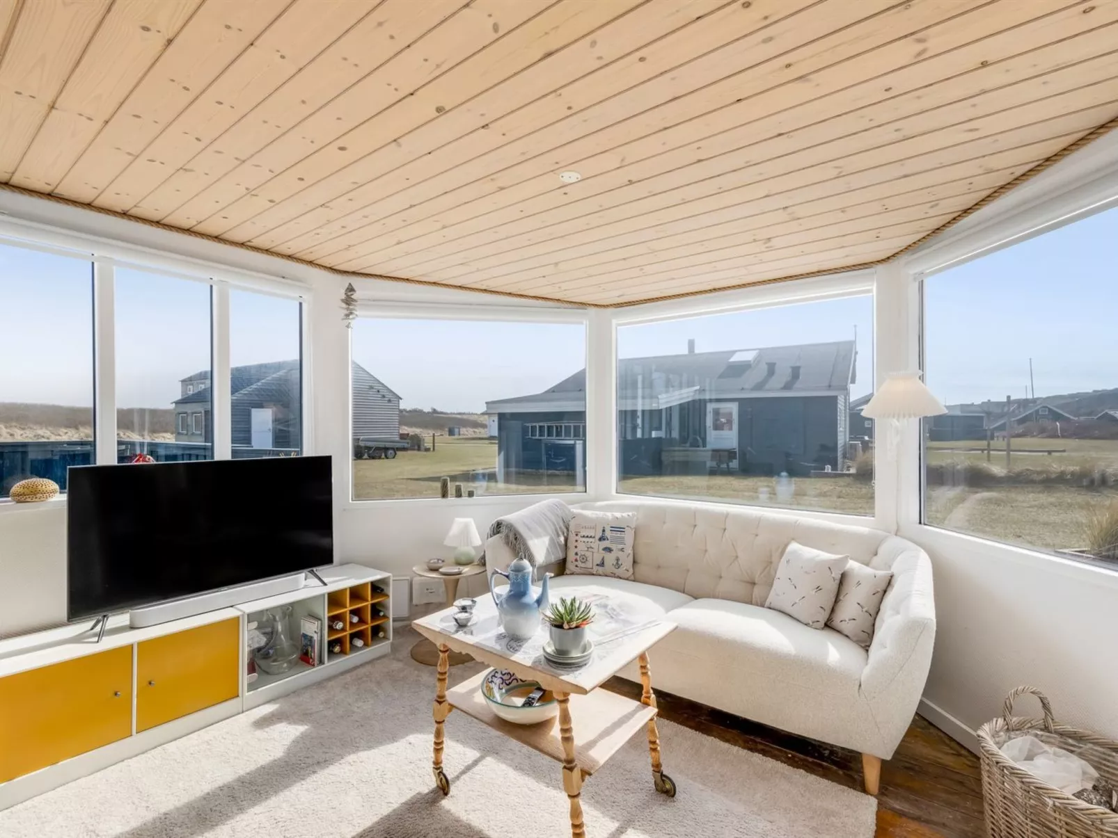 "Jorie" - 100m from the sea - Inside