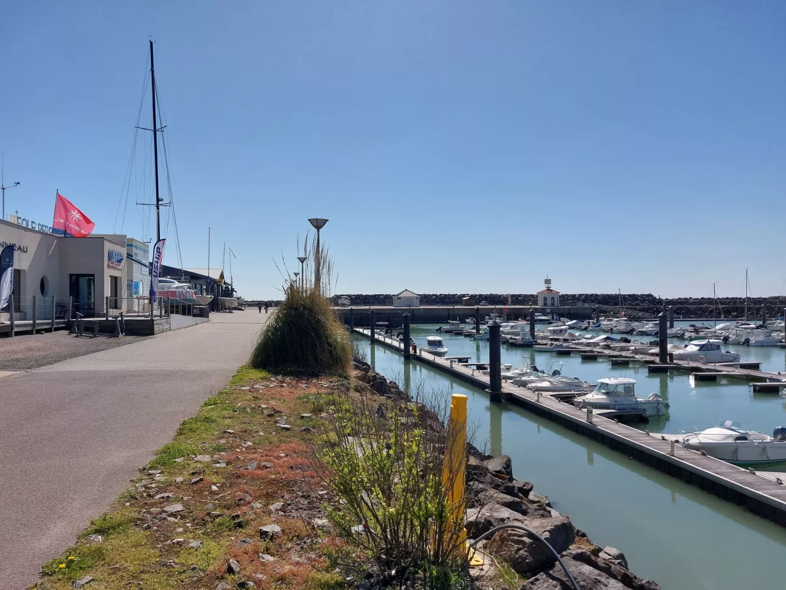 Le Saint Hilaire - Draußen