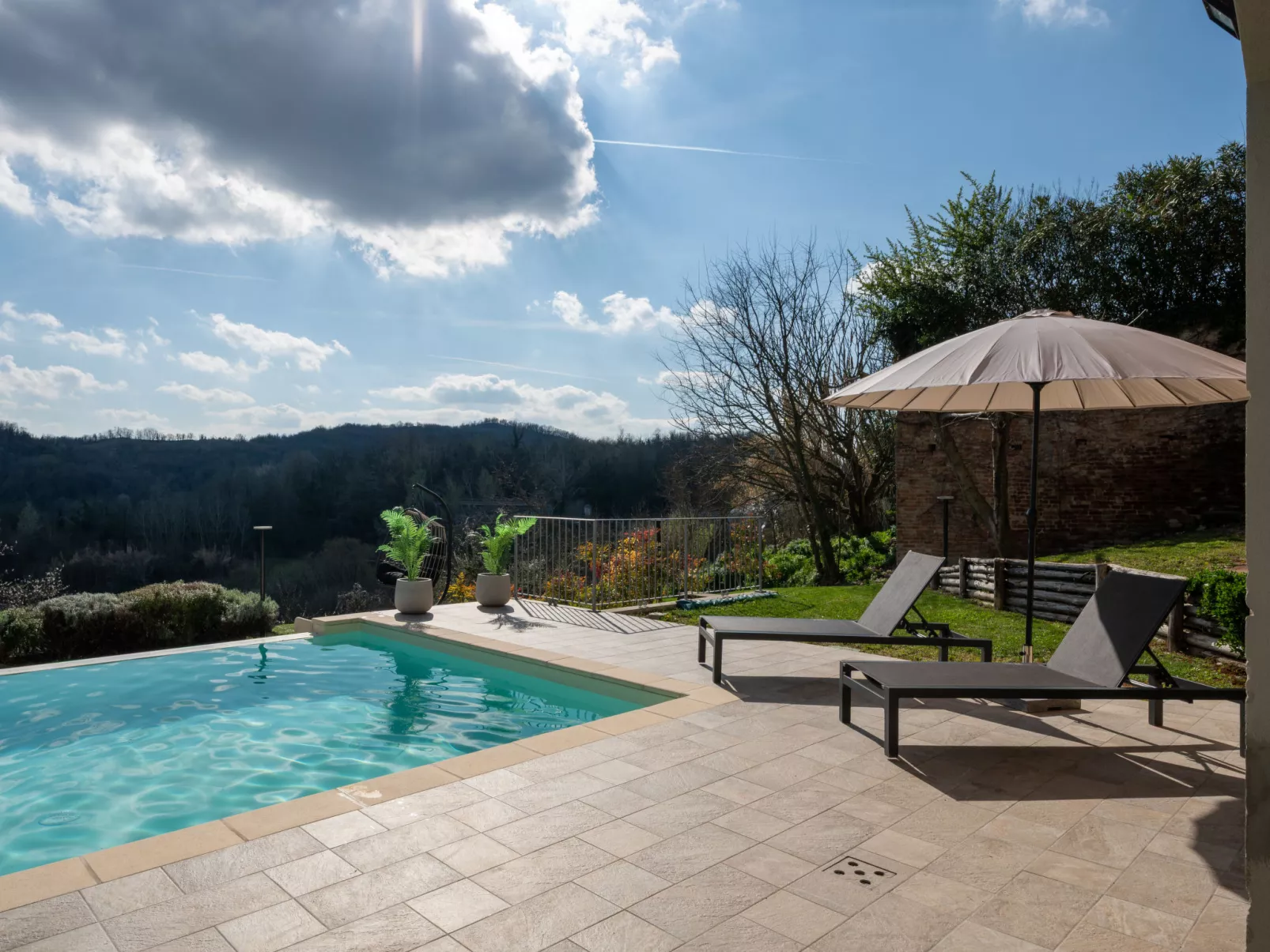 Nonna Maria del Pio - Outside