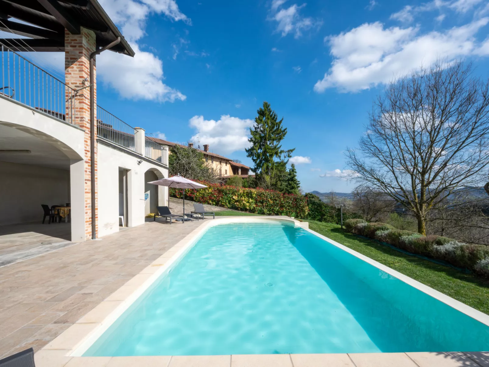 Nonna Maria del Pio - Outside