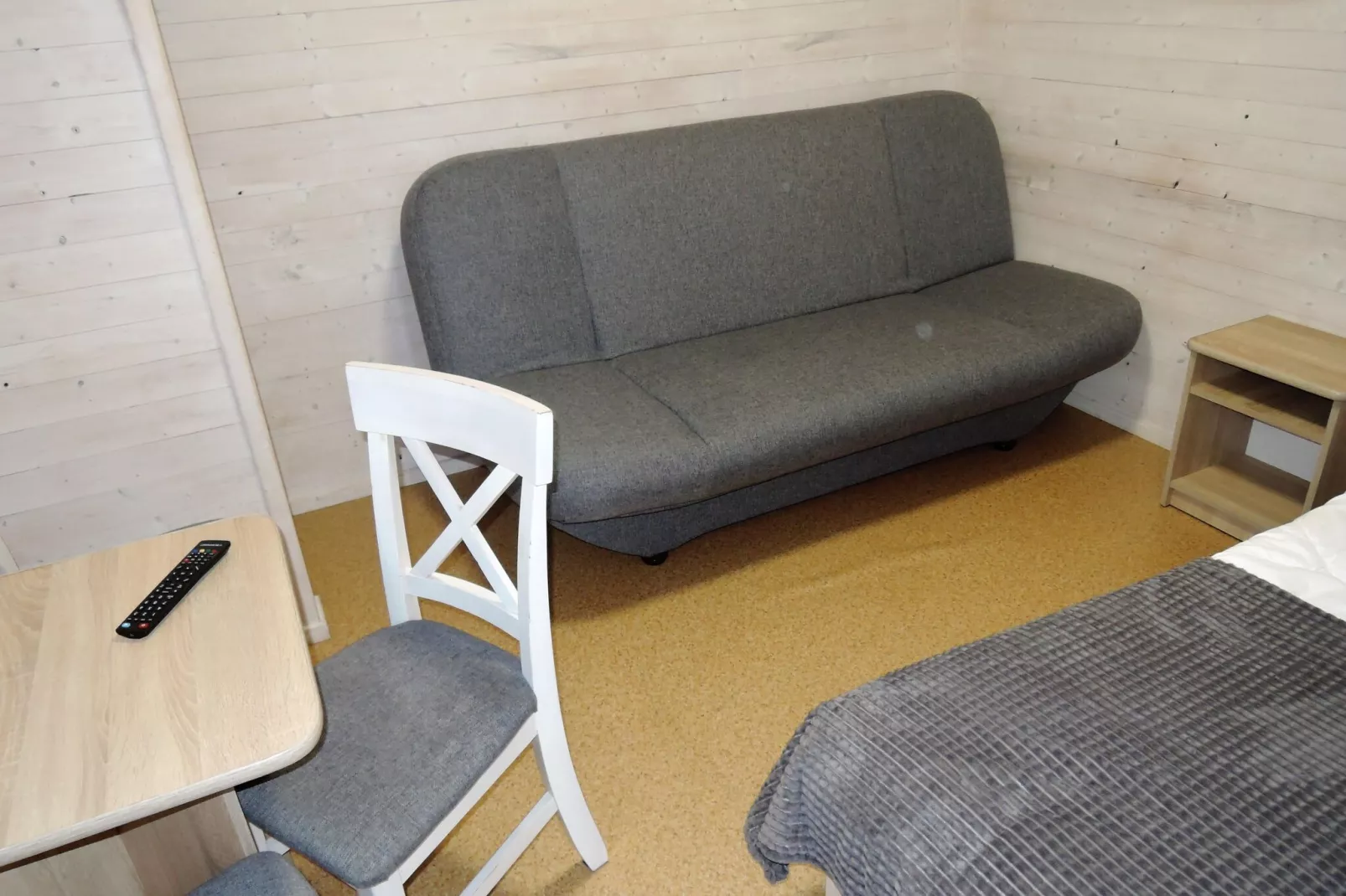 Baltic Sunrise - domki 3 osobowe-Bedroom