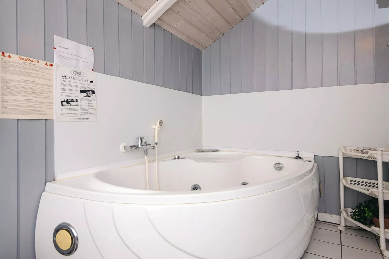 6 Personen Ferienhaus in Nørre Nebel - Wellnessbereich