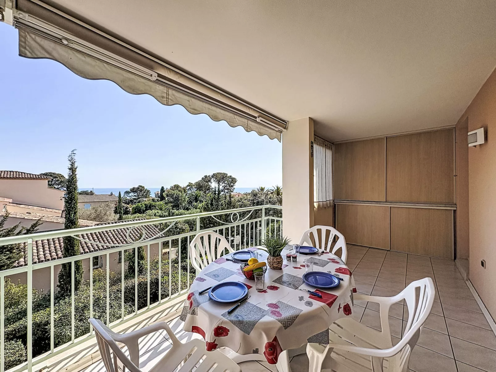 Les Calanques du Parc - Draußen