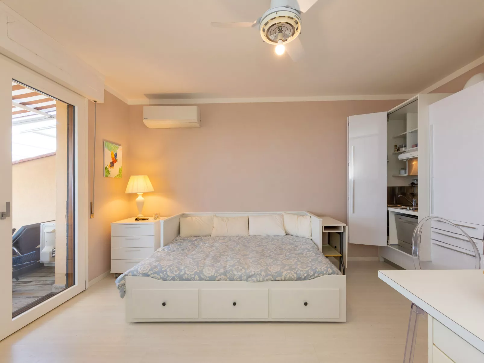 Rosa di sera - Drinnen