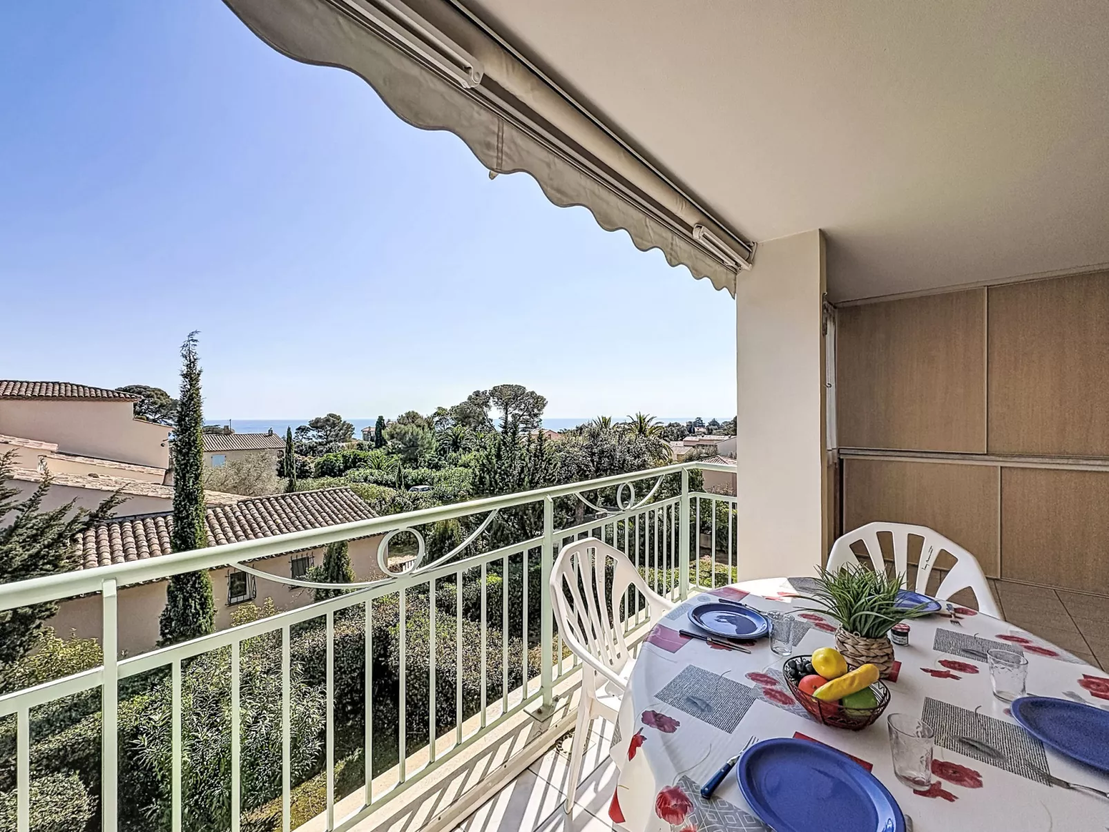 Les Calanques du Parc - Draußen