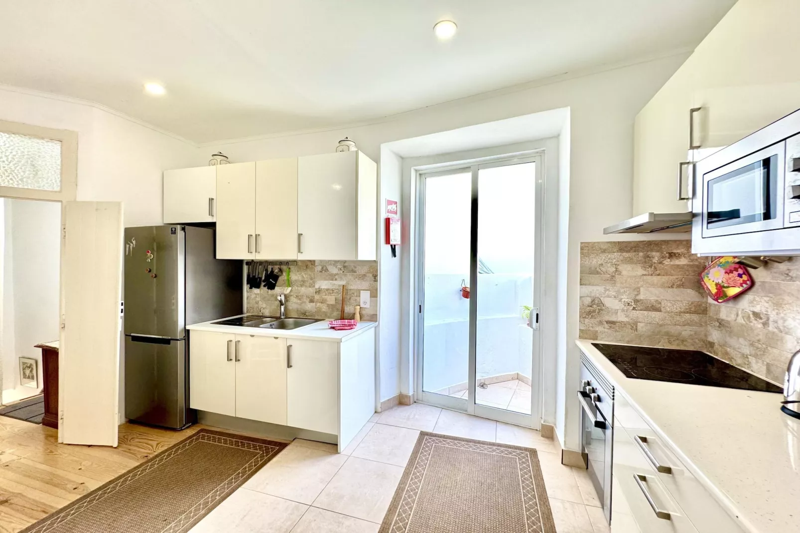 Laila Summer Escape by GT House