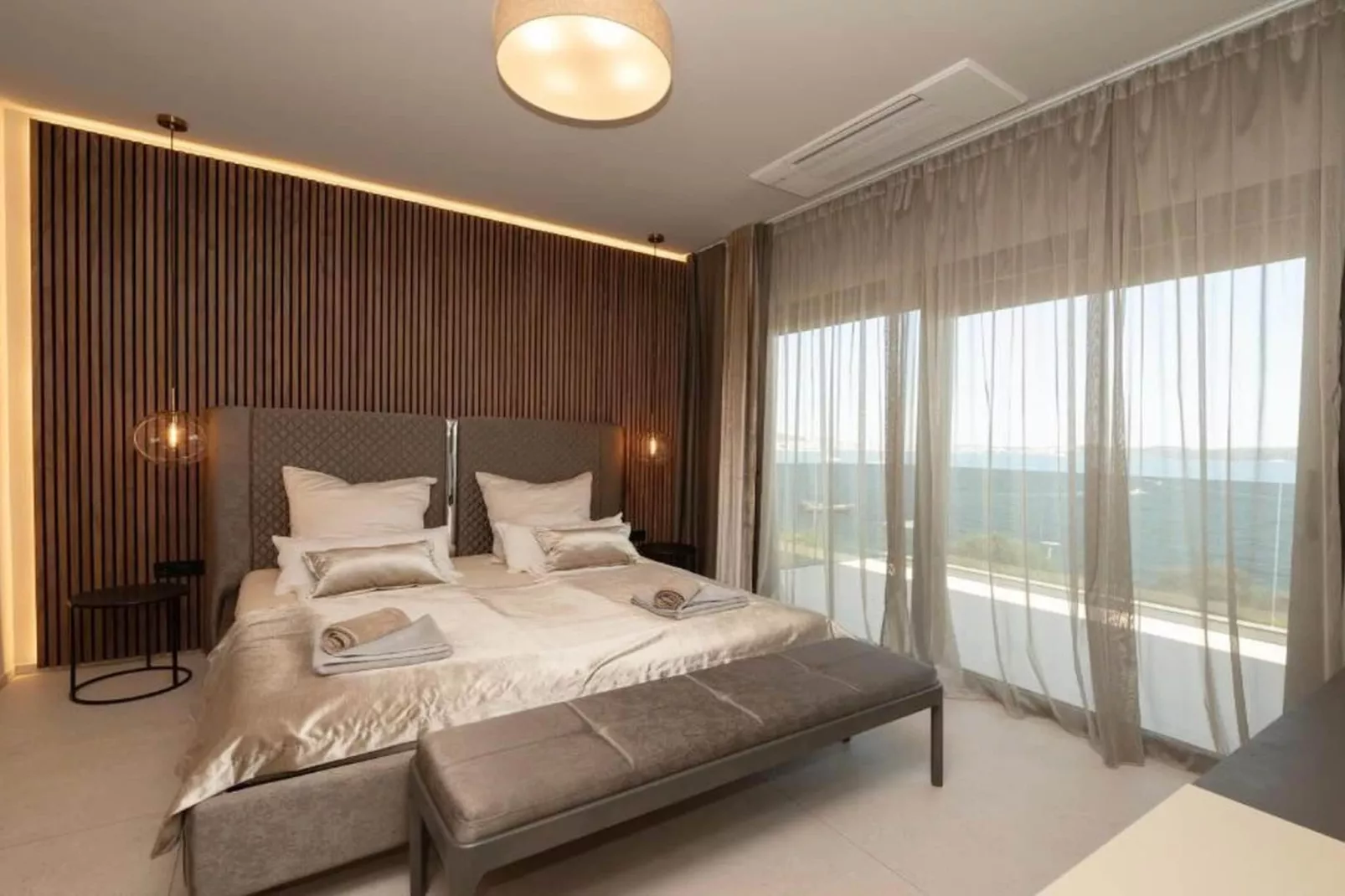 Luxury Beachfront Villa Malia Trogir with Pool - Schlafzimmer