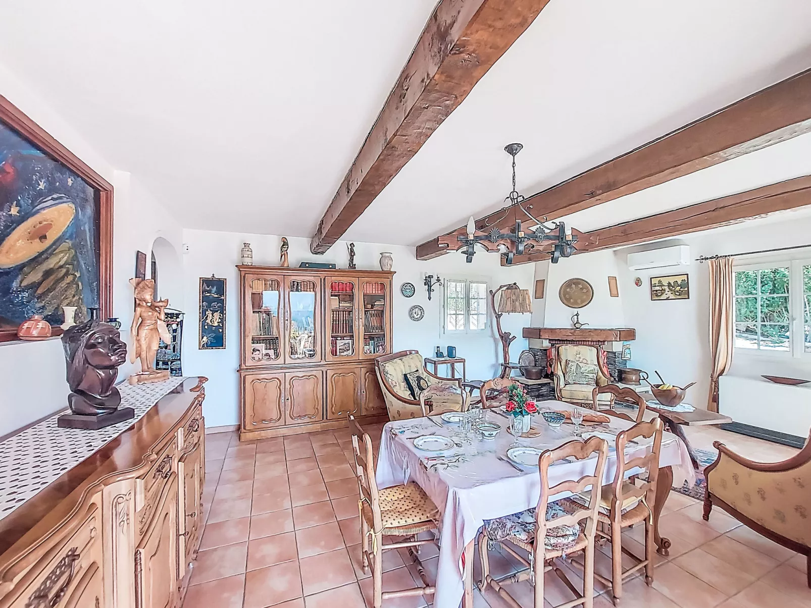 L´Argentière - Inside