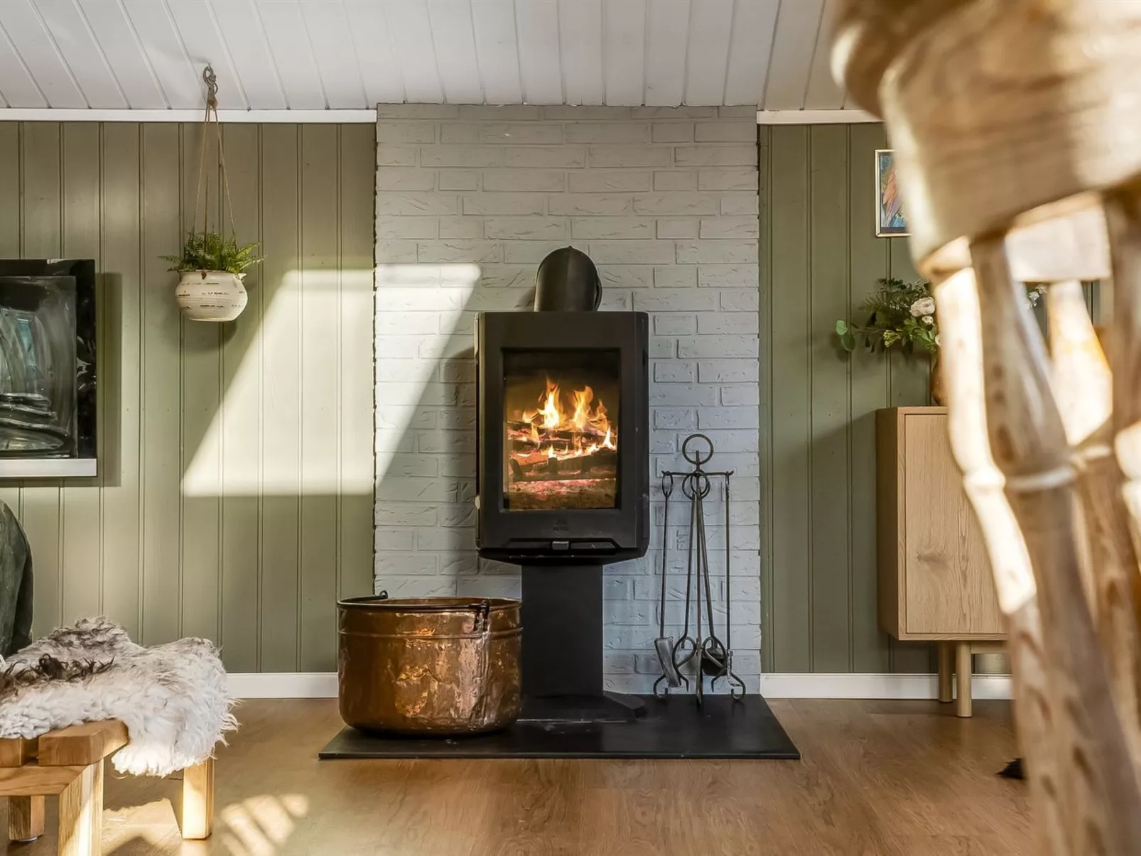 "Bedrija" -  from the sea - Inside