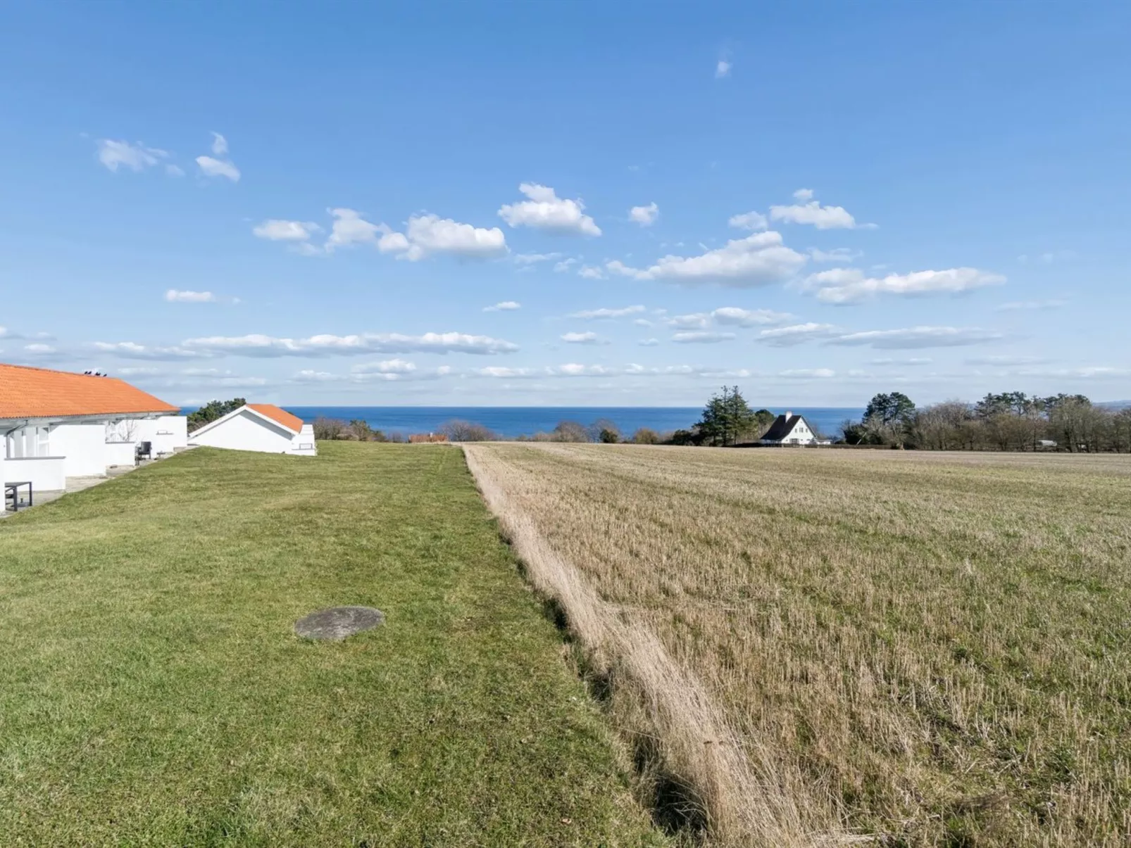 "Roger" - 400m from the sea - Outside