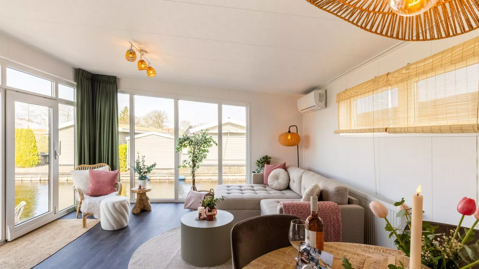 Joy of Giethoorn - Wohnzimmer