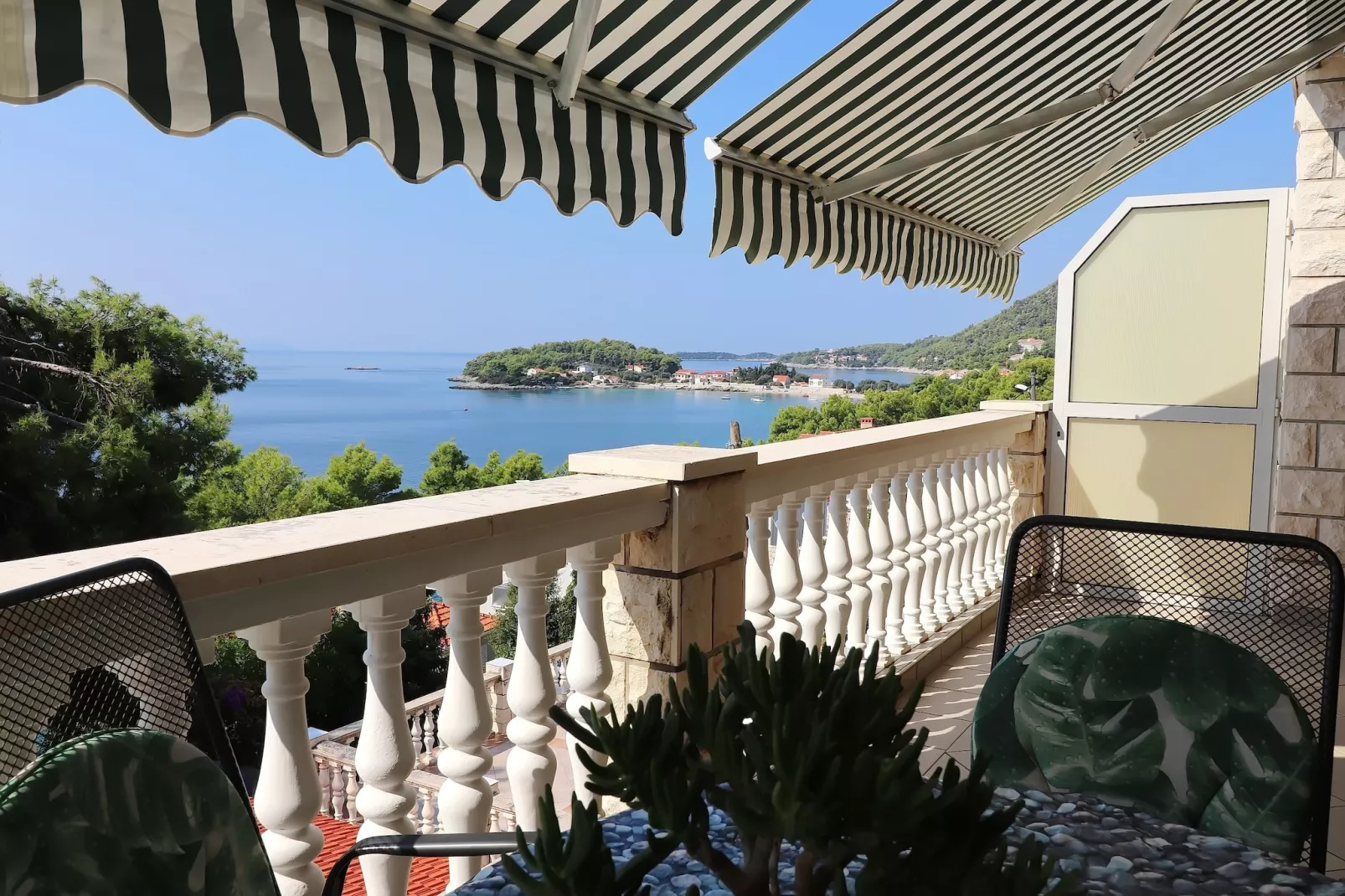 Seaside Apartments Markota - Two Bedroom Apartment  with Terrace and Sea View ( A1) - Terrasse/Balkon