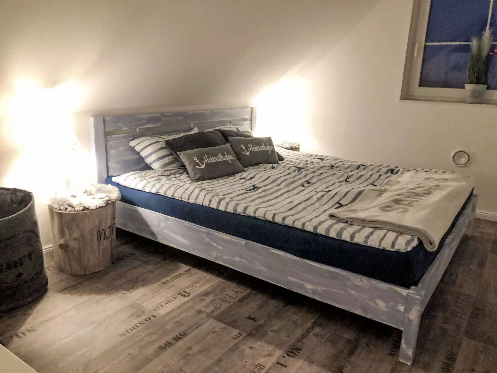 Ankerplatz - Drinnen