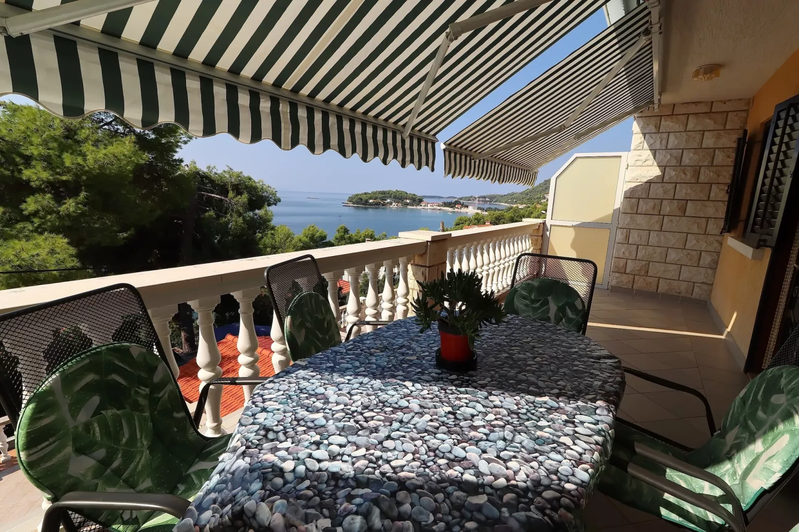 Seaside Apartments Markota - Two Bedroom Apartment  with Terrace and Sea View ( A1) - Terrasse/Balkon