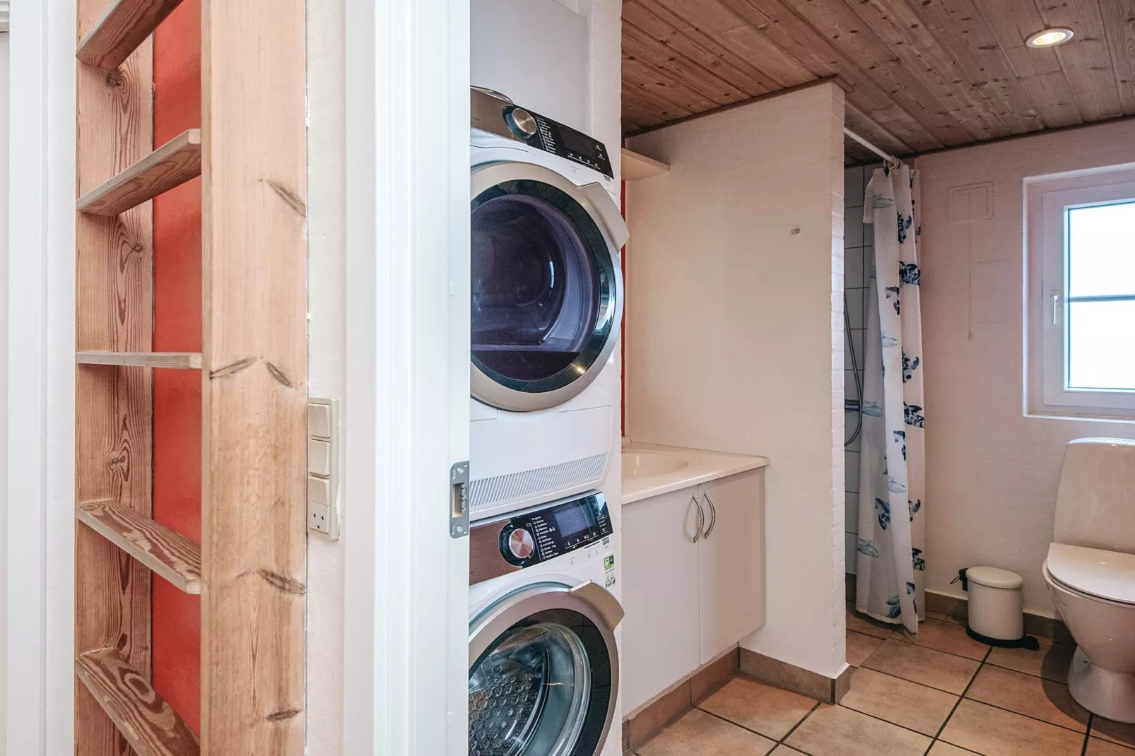 Luxurious Beach Retreat in Blavand-By Traum - Indoor