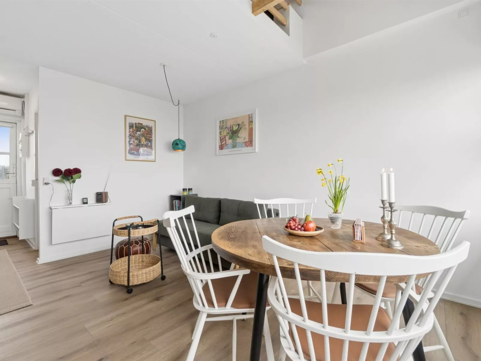 "Roger" - 400m from the sea - Inside