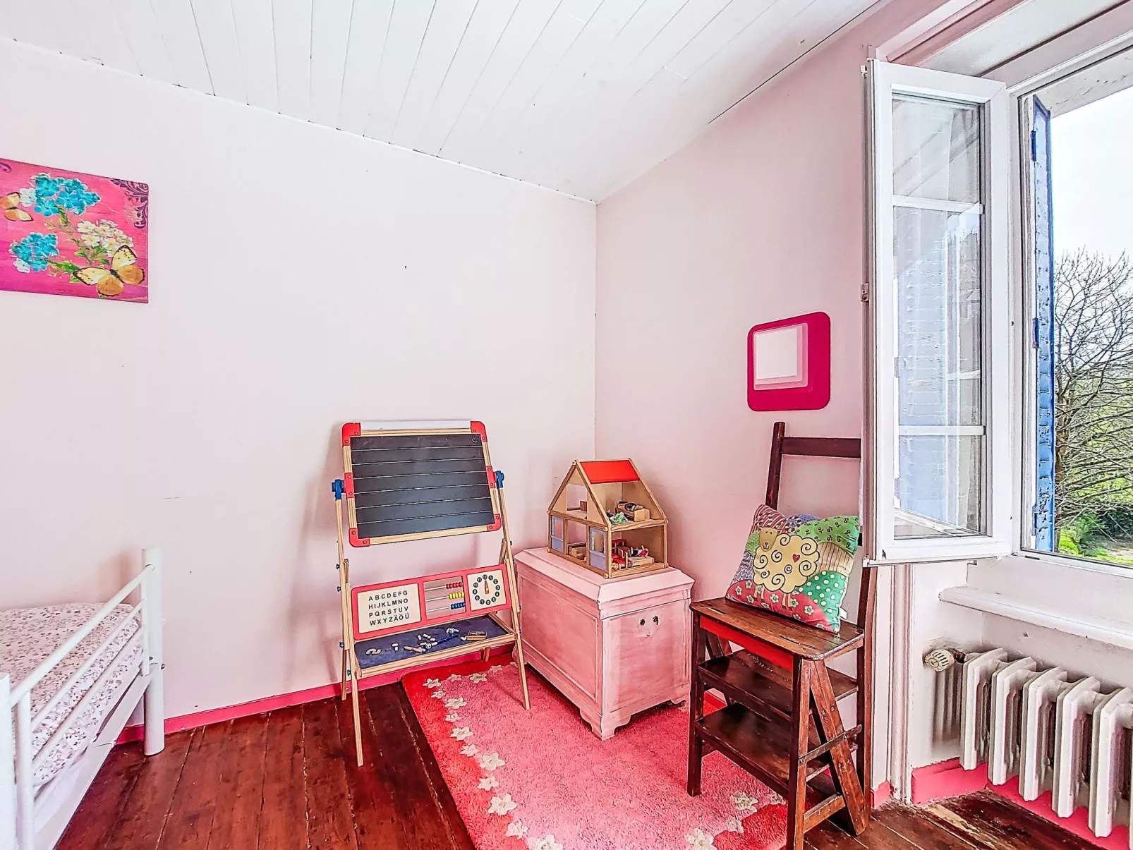 La Chapelle - Inside