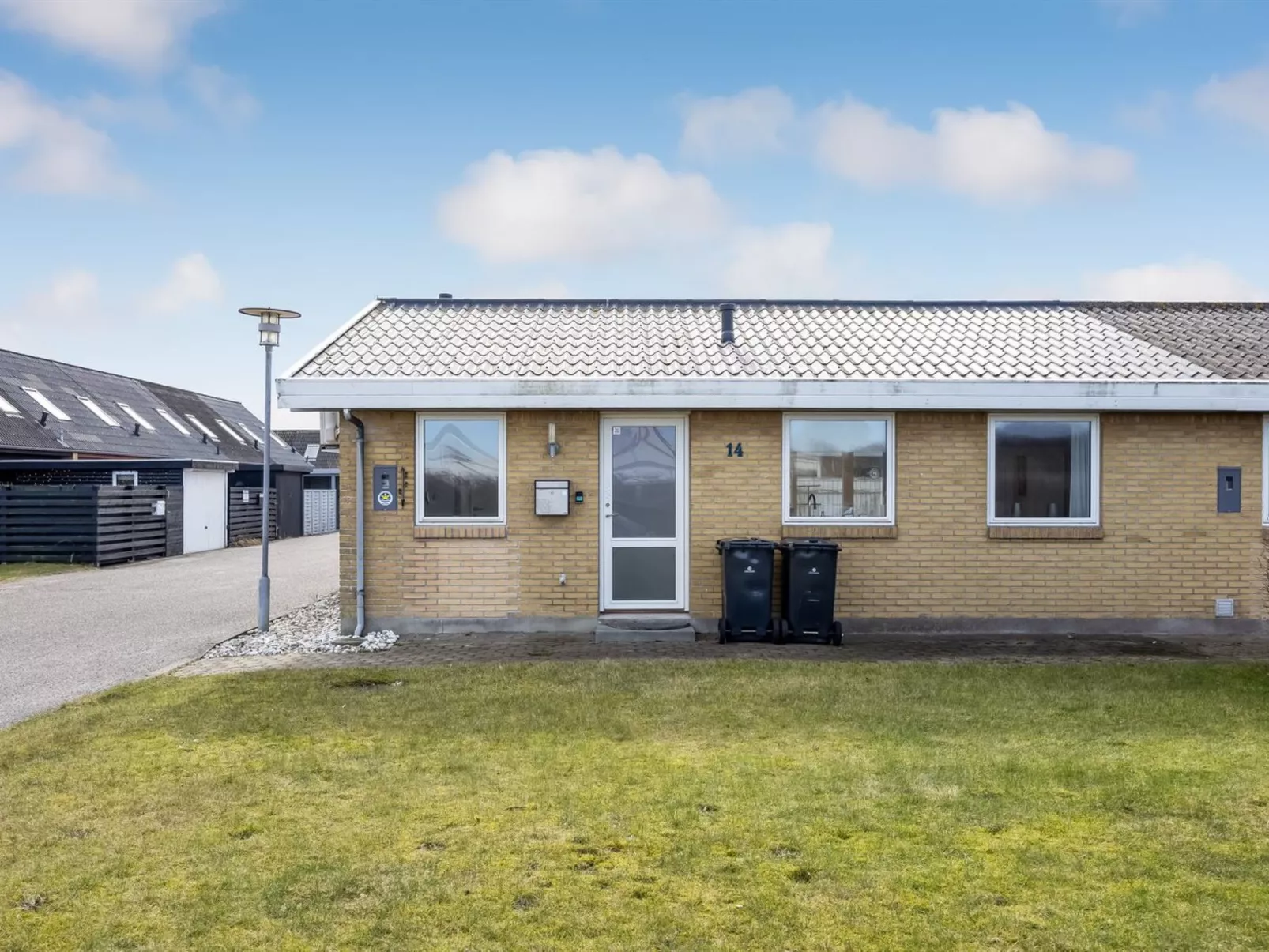 "Heida" - 1.5km from the sea - Outside