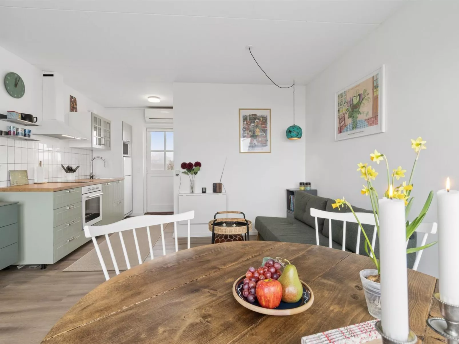 "Roger" - 400m from the sea - Inside