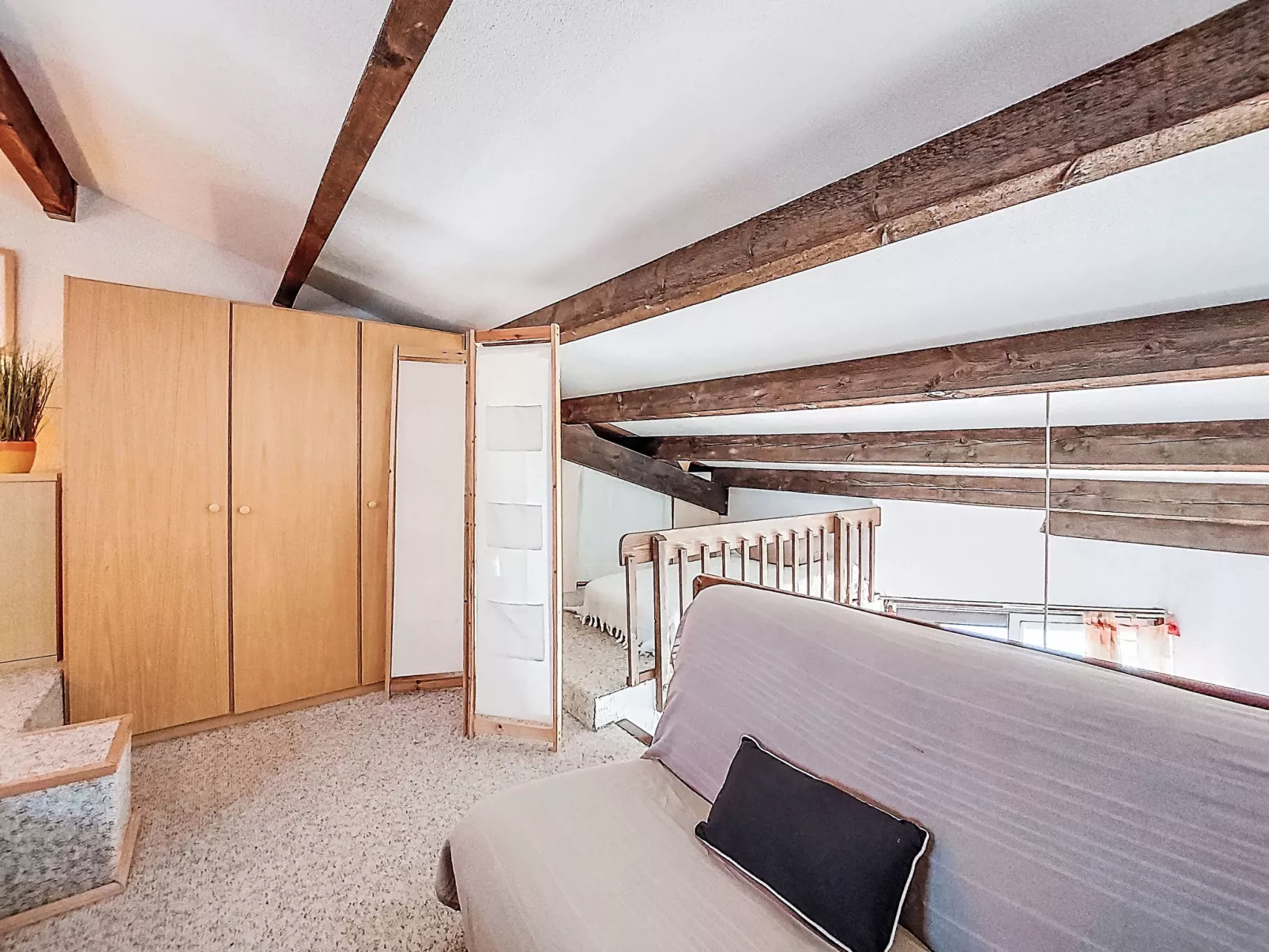 Front de Mer - Inside