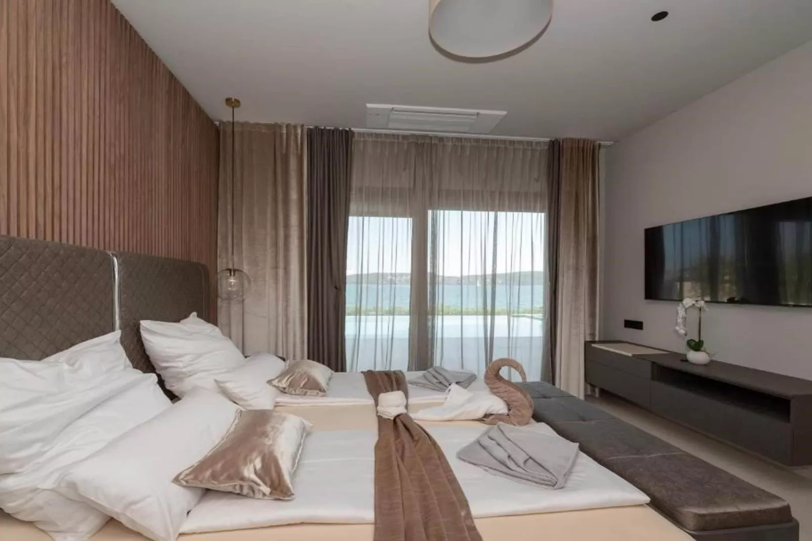 Luxury Beachfront Villa Malia Trogir with Pool - Schlafzimmer