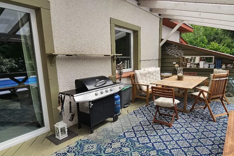 Dom wakacyjny z basenem w Kielnie - Terrasse / balcon