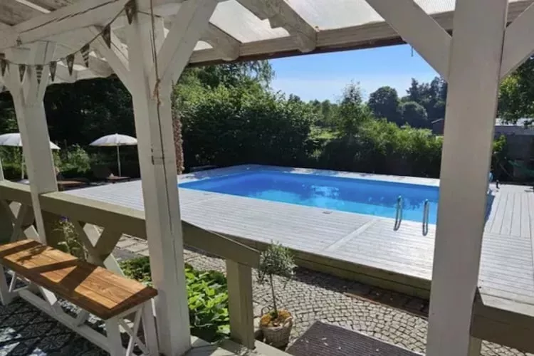 Dom wakacyjny z basenem w Kielnie - Piscine