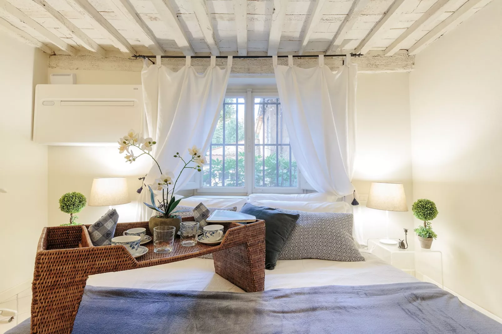 The 1400's Apartment - Schlafzimmer