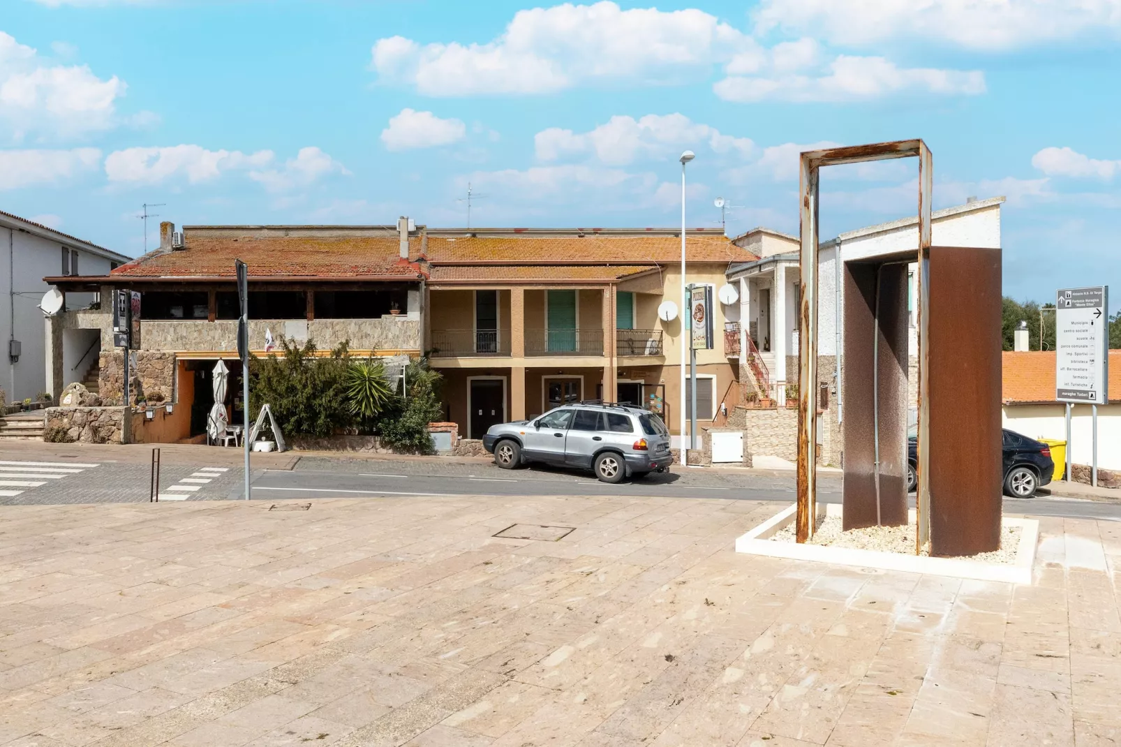 CASA ALBERICI - Areas within 1km in summer