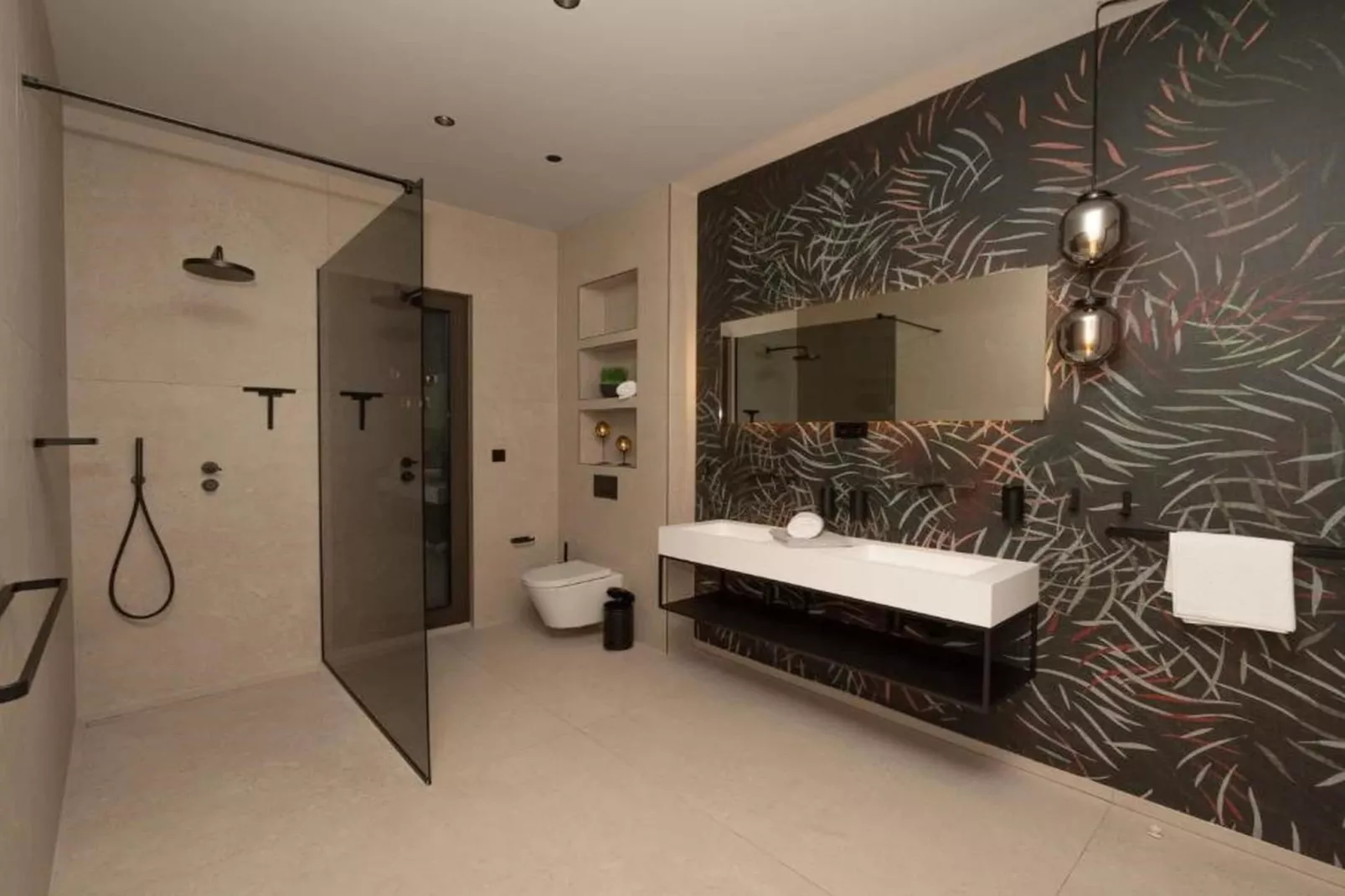 Luxury Beachfront Villa Malia Trogir with Pool - Badezimmer