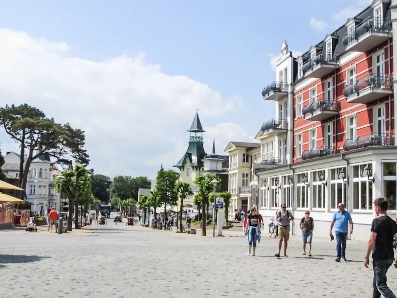 Yachtwieck - Outside