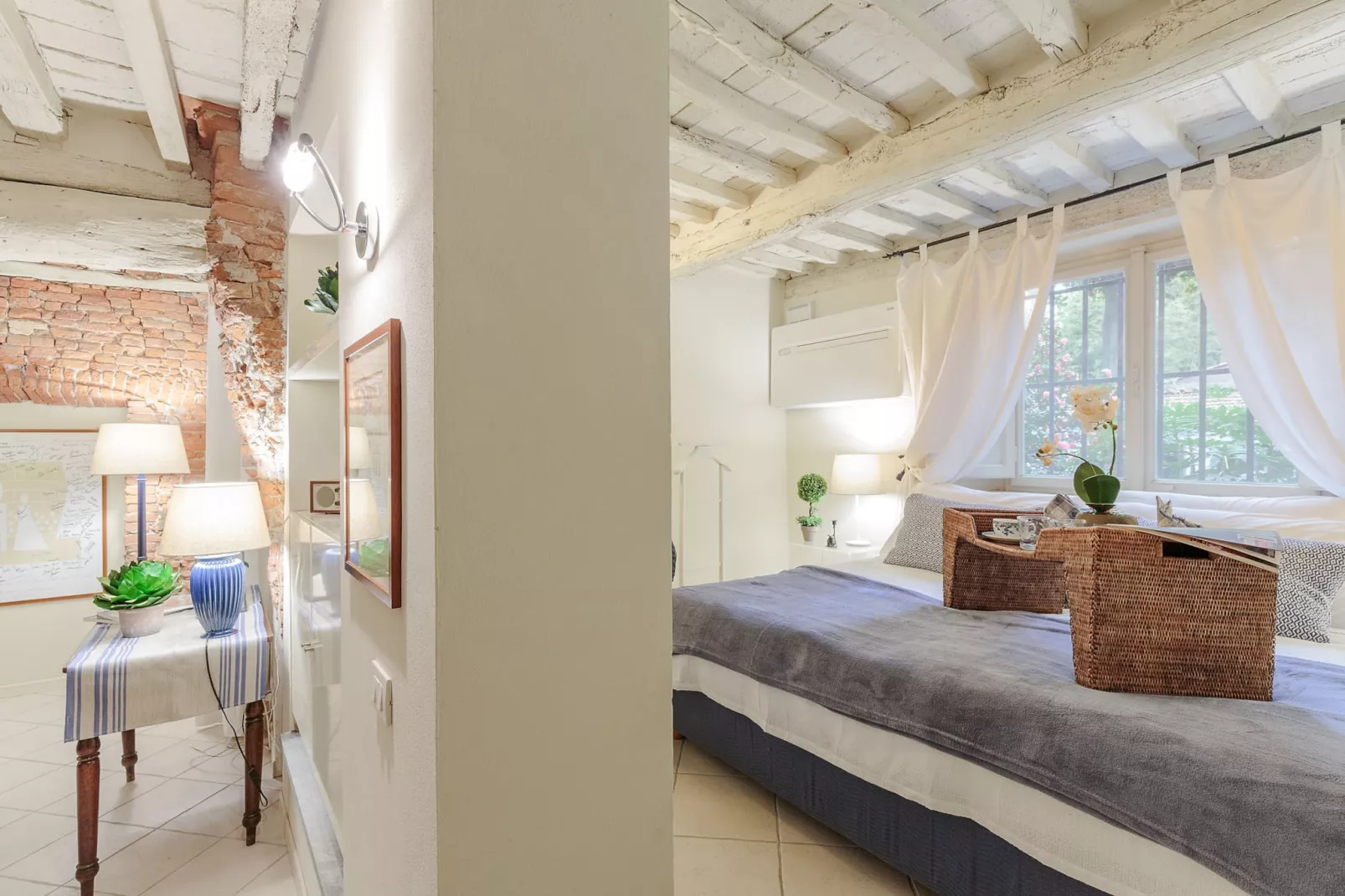 The 1400's Apartment - Schlafzimmer