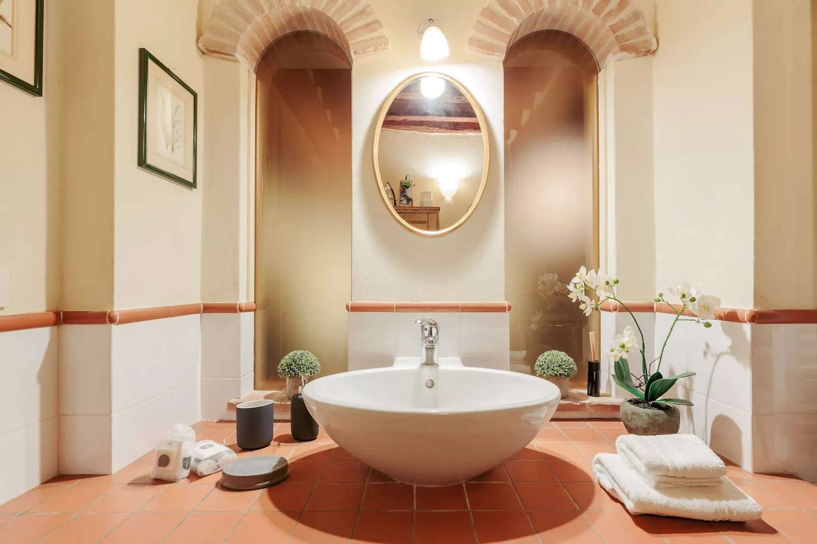The 1400's Apartment - Badezimmer
