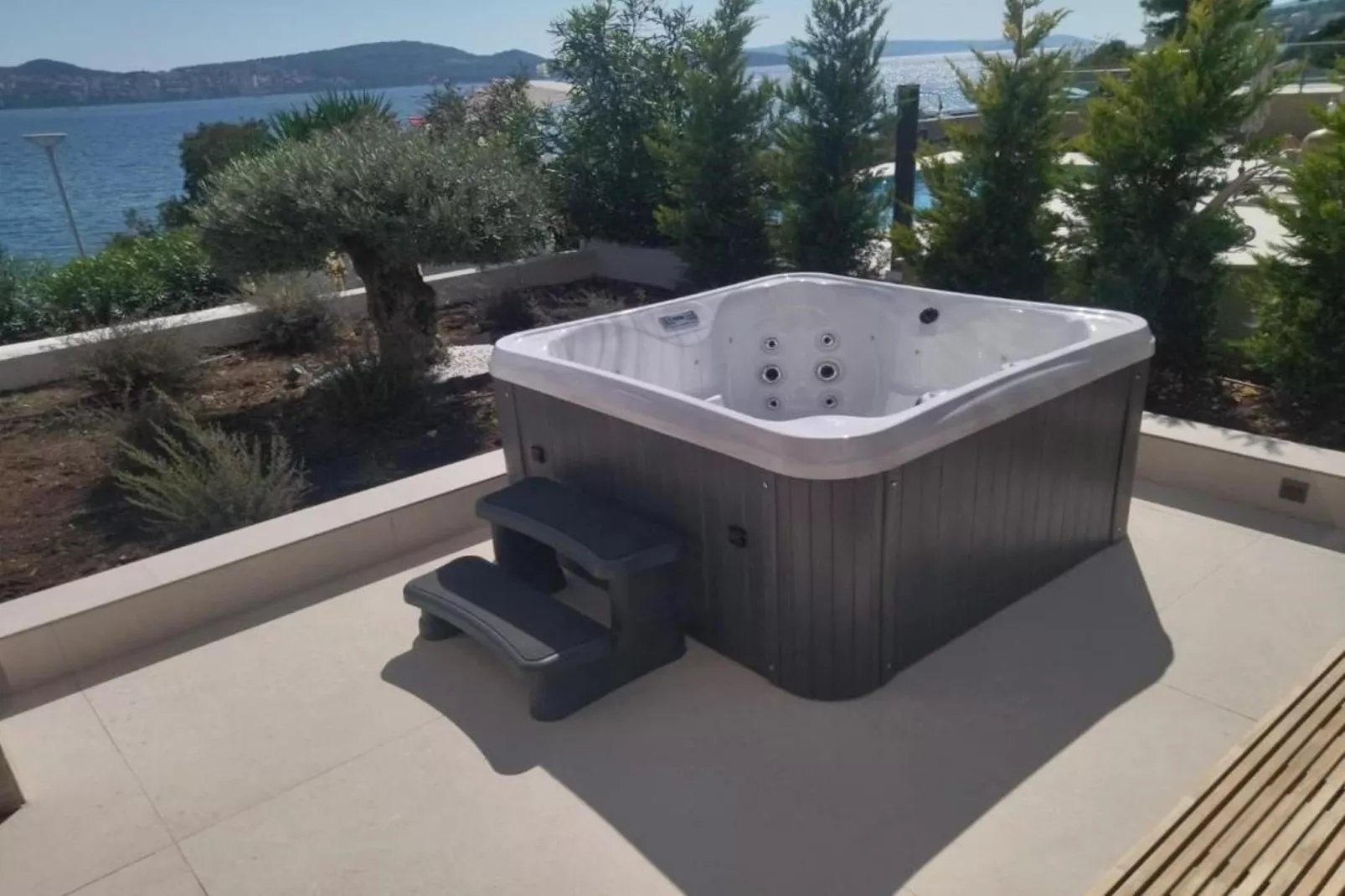 Luxury Beachfront Villa Malia Trogir with Pool - Ausstattung