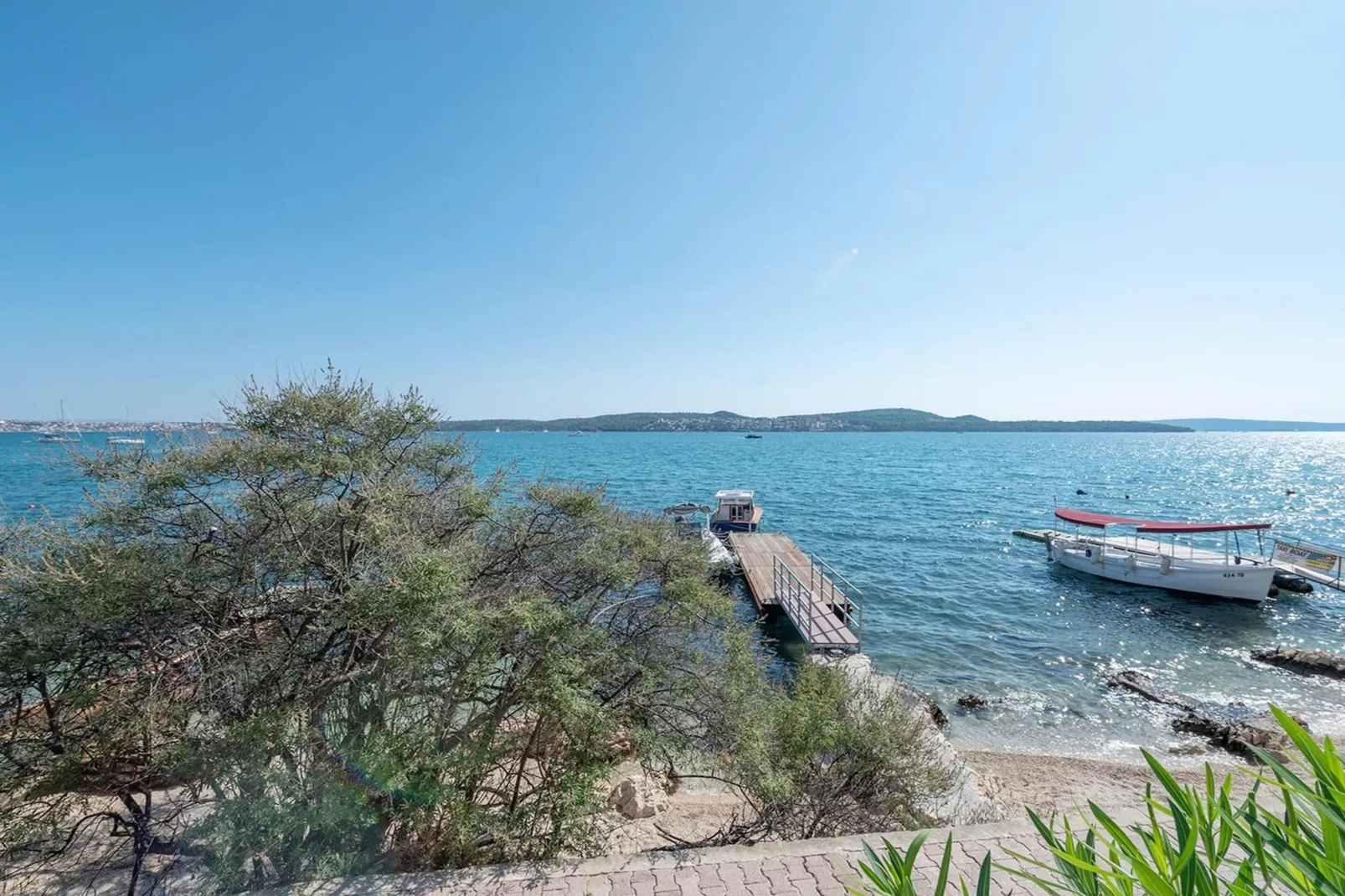 Luxury Beachfront Villa Malia Trogir with Pool - Gebiete Sommer 5 km