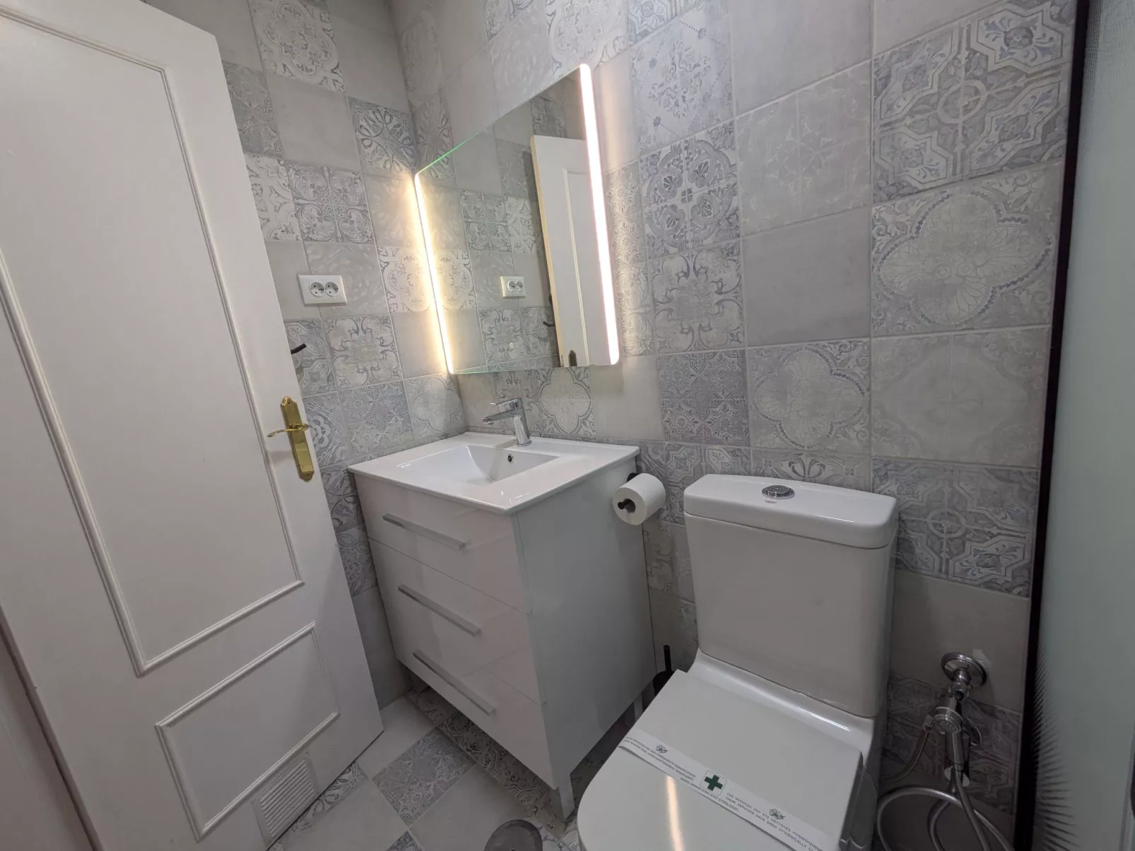 Mar y Montaña - Inside