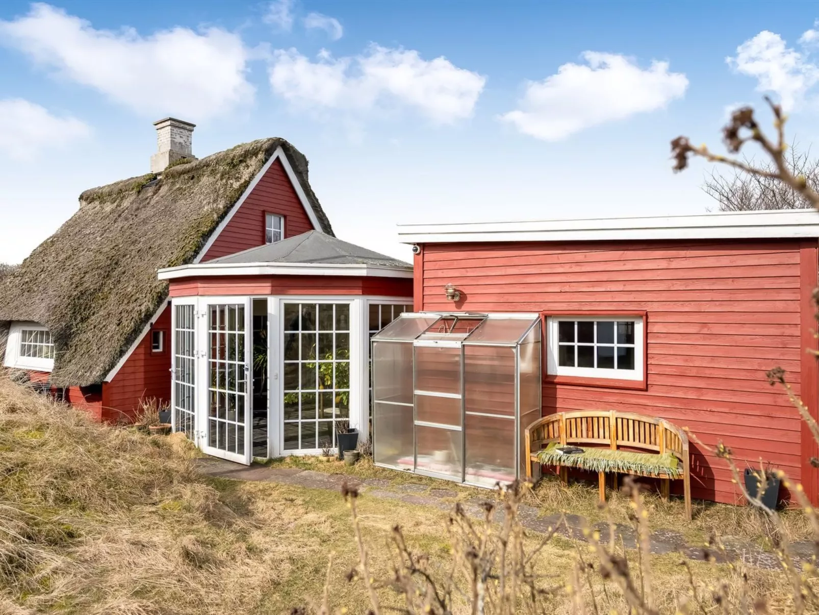 "Reika" - 500m from the sea