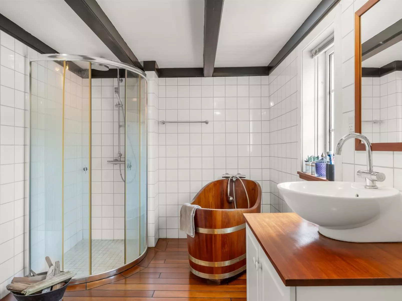 "Reika" - 500m from the sea - Drinnen