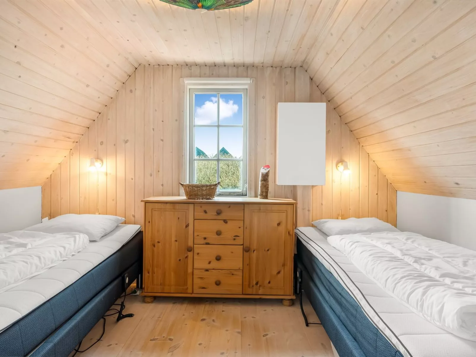 "Reika" - 500m from the sea - Drinnen