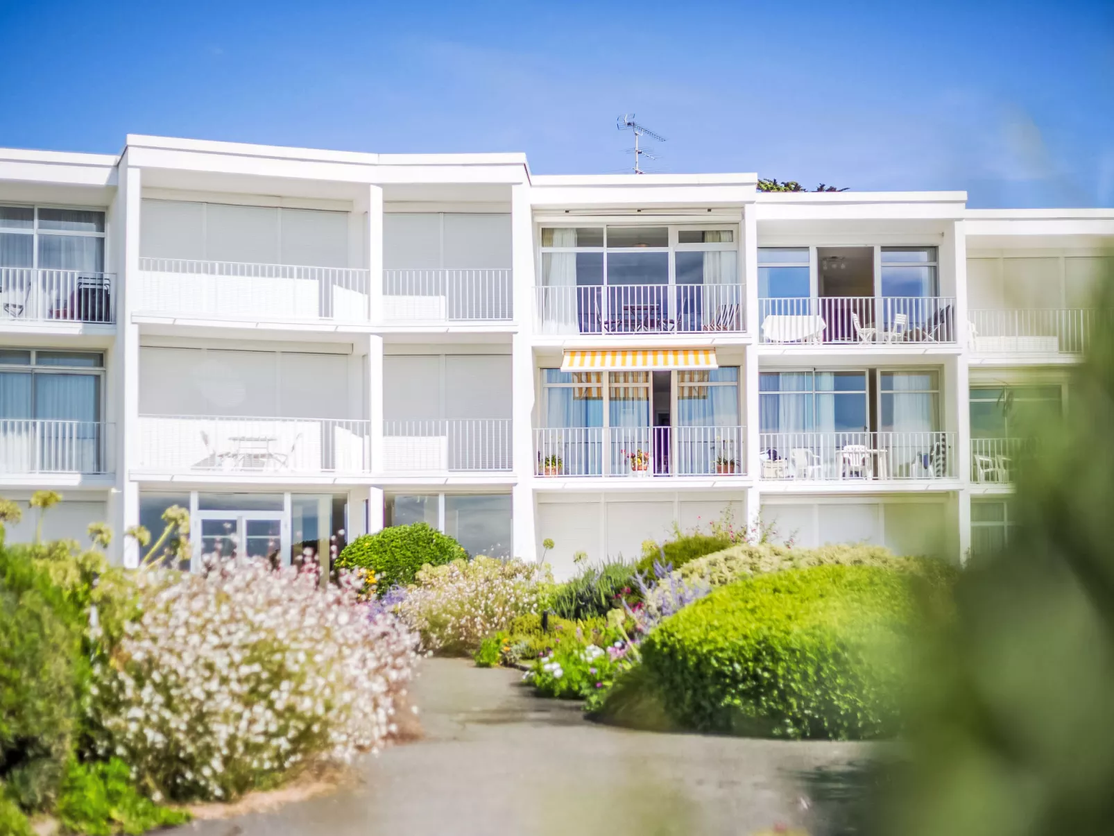 Les Trois Iles - Dehors