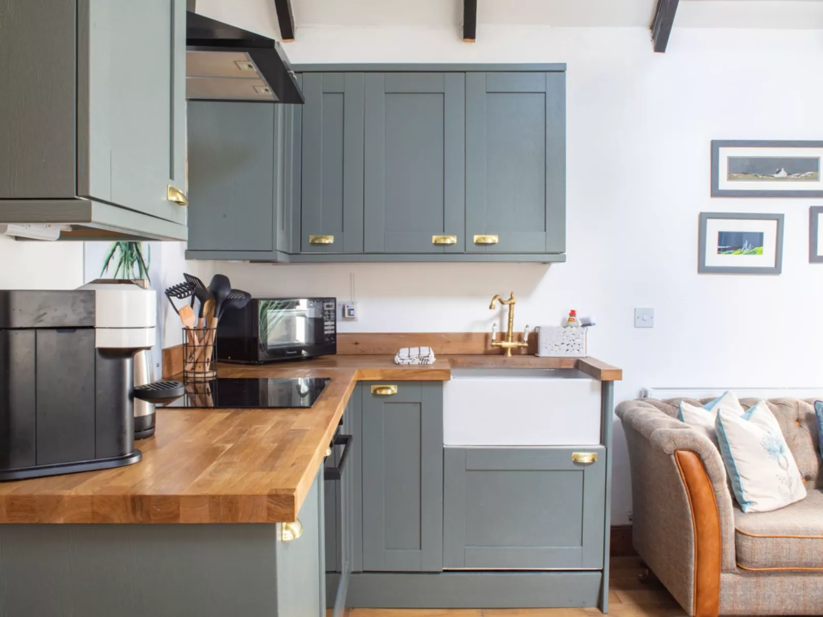 The Cottage - Inside