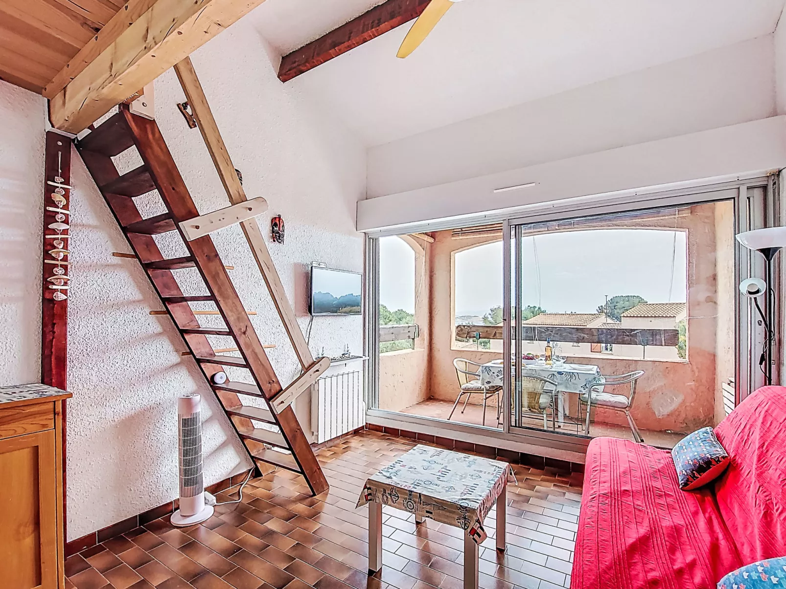 Les Hameaux de l'Ile Rousse - Drinnen