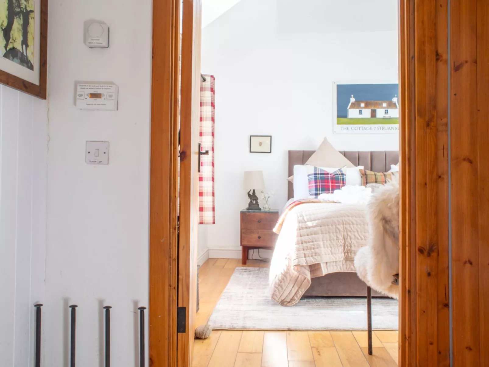 The Cottage - Inside