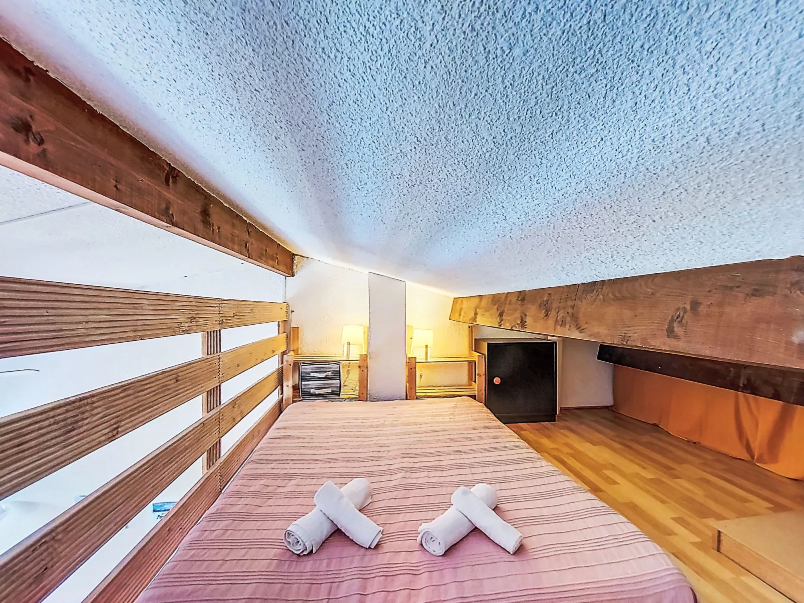 Les Hameaux de l'Ile Rousse - Drinnen