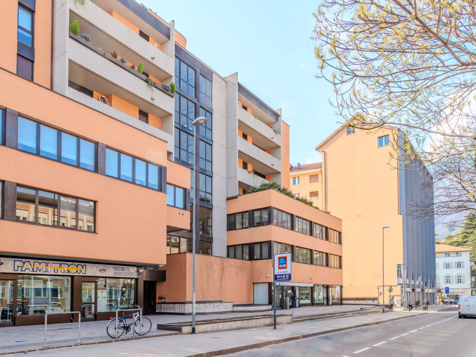 Centro Piave - Outside